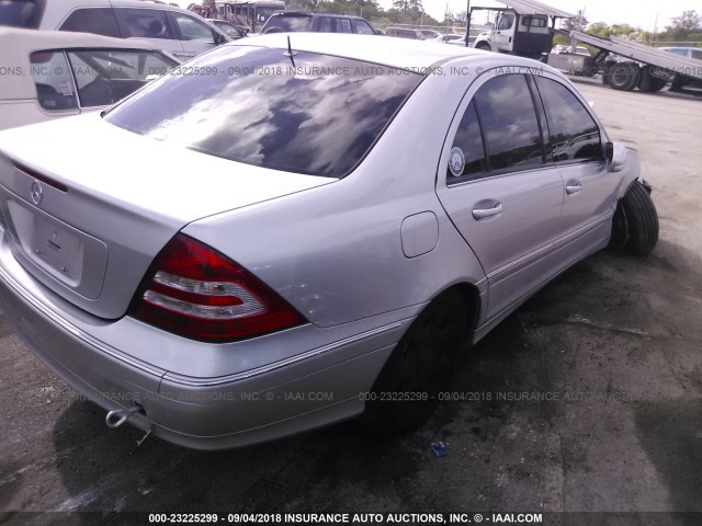 WDBRF54HX6A830828 - 2006 MERCEDES-BENZ C GENERATION 2006 280 SILVER photo 4