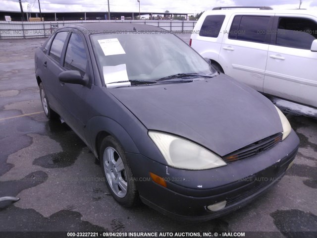 1FAHP38352W274623 - 2002 FORD FOCUS ZTS GRAY photo 1