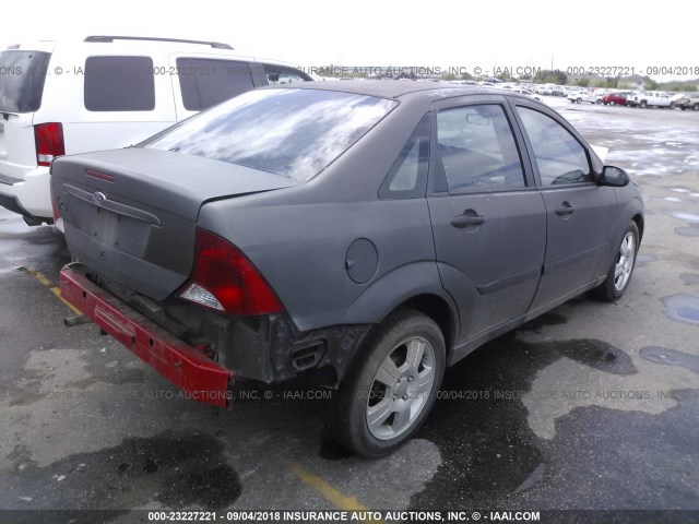 1FAHP38352W274623 - 2002 FORD FOCUS ZTS GRAY photo 4