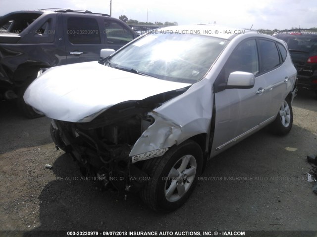 JN8AS5MT6DW550634 - 2013 NISSAN ROGUE S/SV SILVER photo 2