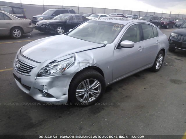 JN1CV6AR4FM523606 - 2015 INFINITI Q40 SILVER photo 2