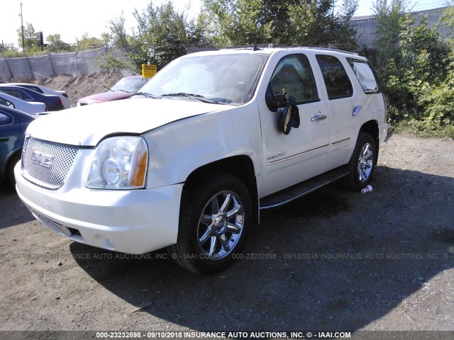 1GKS2EEF6BR318379 - 2011 GMC YUKON DENALI WHITE photo 2