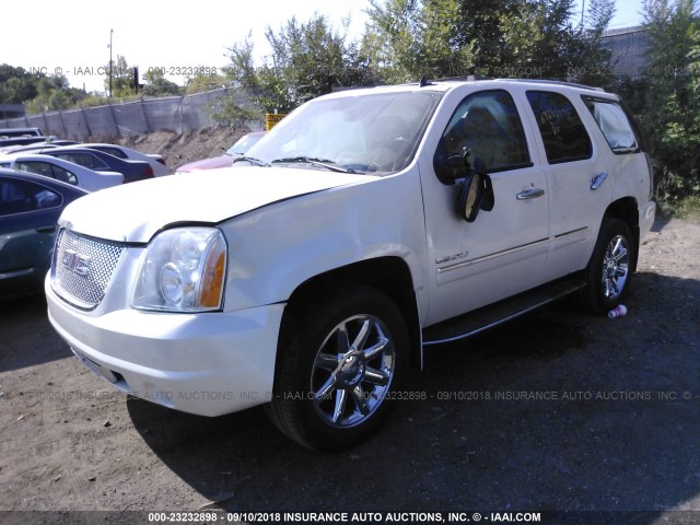 1GKS2EEF6BR318379 - 2011 GMC YUKON DENALI WHITE photo 6