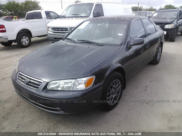 4T1BG22K71U811136 - 2001 TOYOTA CAMRY CE/LE/XLE GRAY photo 2