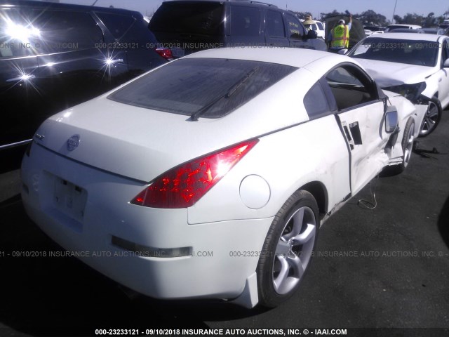 JN1AZ34D36M305389 - 2006 NISSAN 350Z COUPE WHITE photo 4