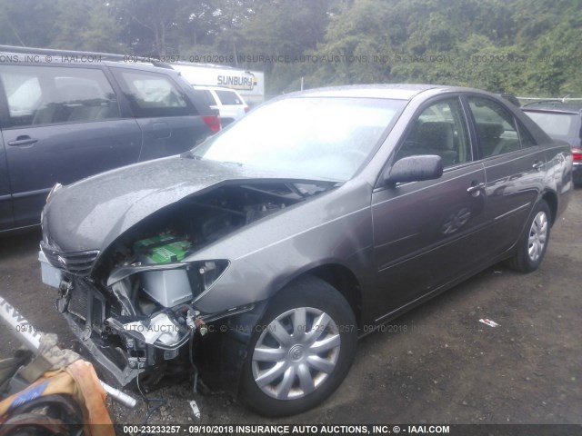 4T1BE32K06U676598 - 2006 TOYOTA CAMRY LE/XLE/SE GRAY photo 2