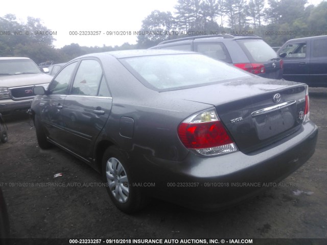 4T1BE32K06U676598 - 2006 TOYOTA CAMRY LE/XLE/SE GRAY photo 3