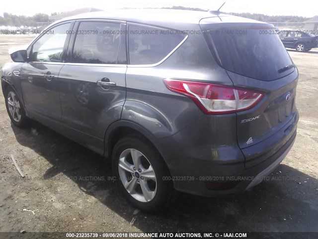 1FMCU9G97FUA93431 - 2015 FORD ESCAPE SE GRAY photo 3