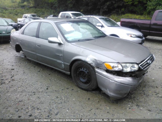 4T1BG22K41U065356 - 2001 TOYOTA CAMRY CE/LE/XLE GRAY photo 1