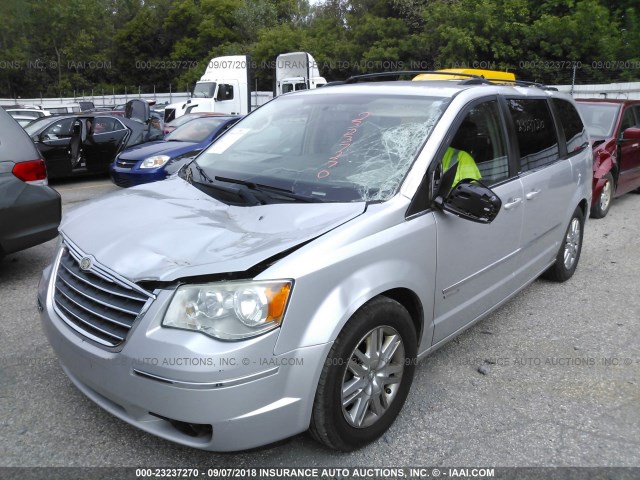 2A4RR5D17AR286508 - 2010 CHRYSLER TOWN & COUNTRY TOURING SILVER photo 2
