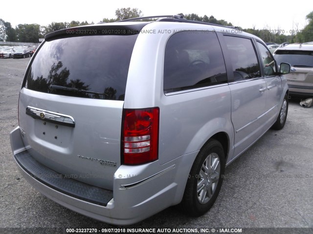 2A4RR5D17AR286508 - 2010 CHRYSLER TOWN & COUNTRY TOURING SILVER photo 4