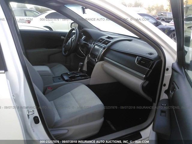 4T4BF1FK4ER361108 - 2014 TOYOTA CAMRY L/SE/LE/XLE Ağ foto 5