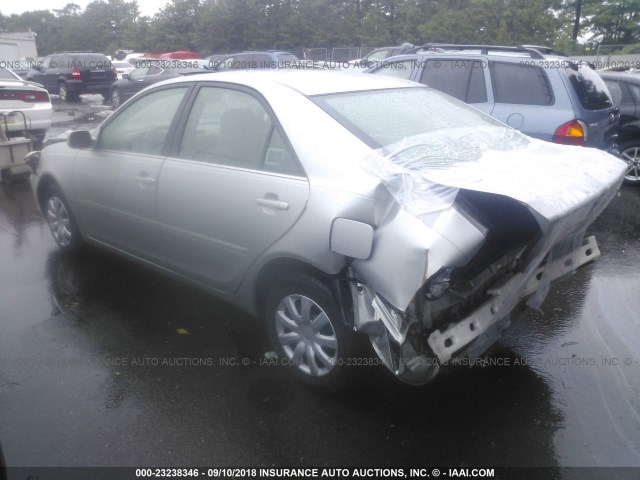 4T1BE32K14U332419 - 2004 TOYOTA CAMRY LE/XLE/SE SILVER photo 3