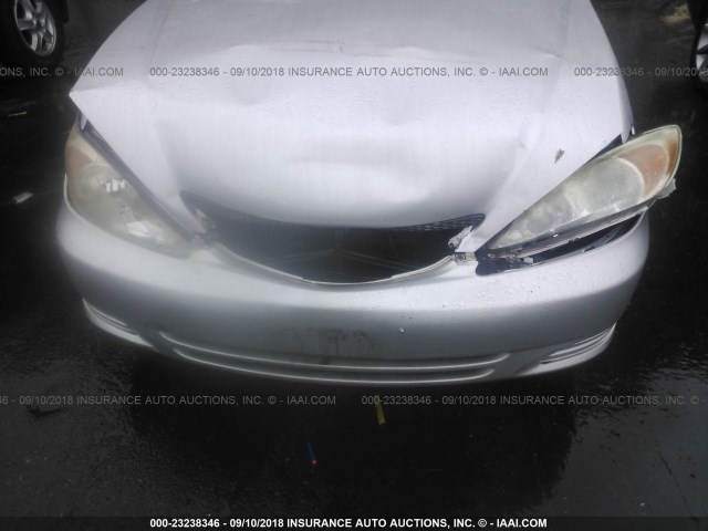 4T1BE32K14U332419 - 2004 TOYOTA CAMRY LE/XLE/SE SILVER photo 6