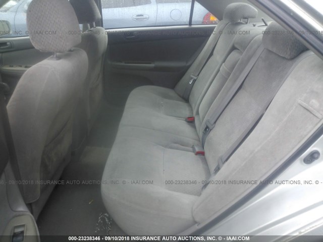 4T1BE32K14U332419 - 2004 TOYOTA CAMRY LE/XLE/SE SILVER photo 8
