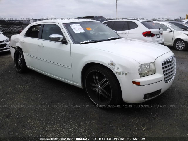 2C3KA53G46H382957 - 2006 CHRYSLER 300 TOURING WHITE photo 1