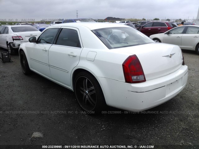 2C3KA53G46H382957 - 2006 CHRYSLER 300 TOURING WHITE photo 3