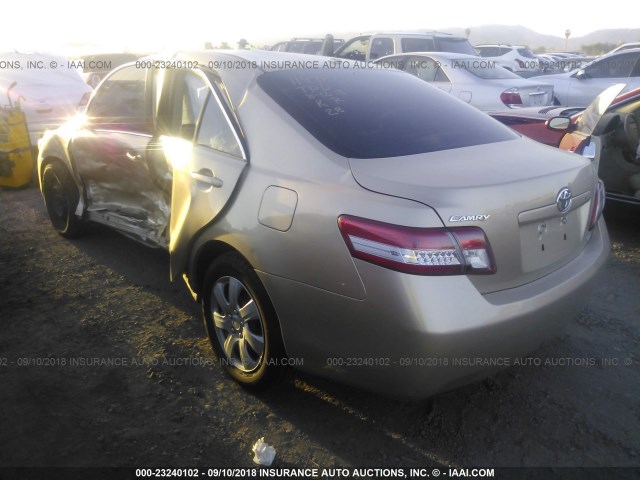 4T1BF3EK0AU087391 - 2010 TOYOTA CAMRY SE/LE/XLE GOLD photo 3