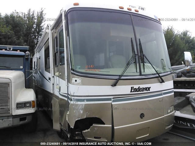 1RF42444732025530 - 2003 ROADMASTER RAIL MONOCOQUE أبيض صورة 1