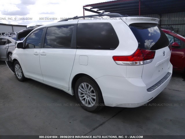 5TDYK3DC3ES468019 - 2014 TOYOTA SIENNA XLE/LIMITED WHITE photo 3