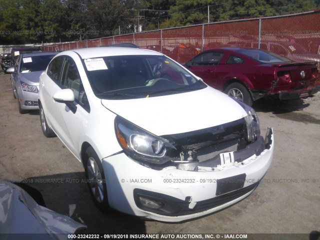 KNADN4A39F6421172 - 2015 KIA RIO EX/SX WHITE photo 1