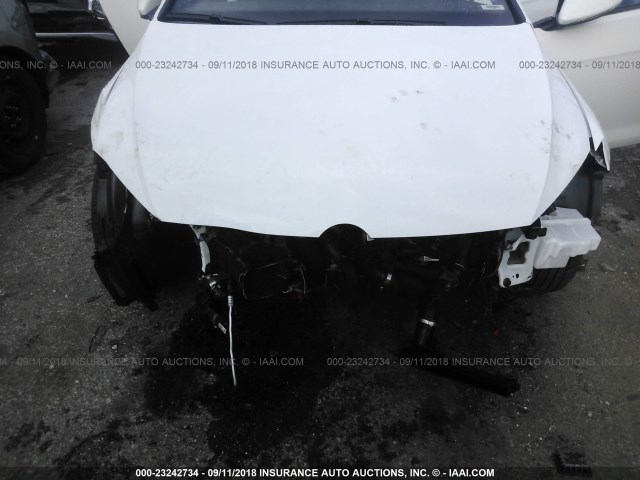 3VW447AU9JM255984 - 2018 VOLKSWAGEN GTI S/SE/AUTOBAHN WHITE photo 6