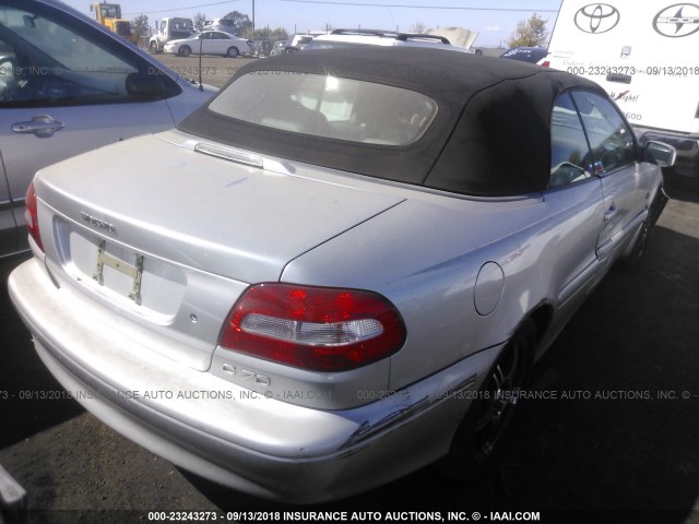 YV1NC62D74J063221 - 2004 VOLVO C70 HPT SILVER photo 4