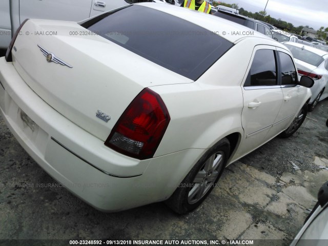 2C3KK53G66H375148 - 2006 CHRYSLER 300 TOURING WHITE photo 4