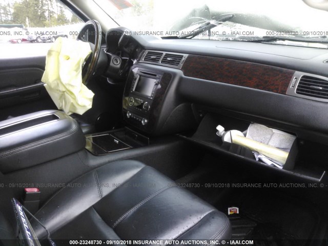 1GKFK63807J325913 - 2007 GMC YUKON DENALI GOLD photo 5