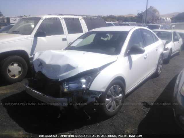 1G1PA5SG1F7278482 - 2015 CHEVROLET CRUZE LS WHITE photo 2