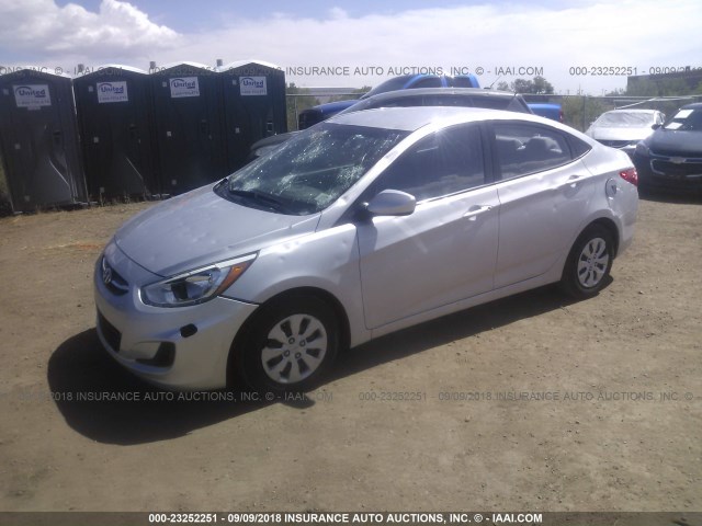 KMHCT4AE7GU058224 - 2016 HYUNDAI ACCENT SE SILVER photo 2