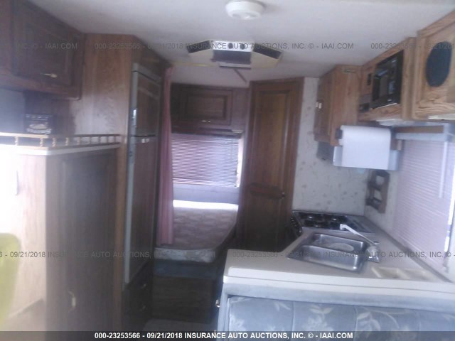 1FDKE30G4JHB50653 - 1989 VANGUARD MOTORHOME  TAN photo 8