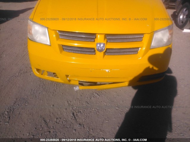 1D8HN44H18B119625 - 2008 DODGE GRAND CARAVAN SE YELLOW photo 6