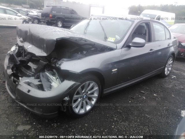 WBAPK5C52BA660614 - 2011 BMW 328 XI SULEV GRAY photo 2