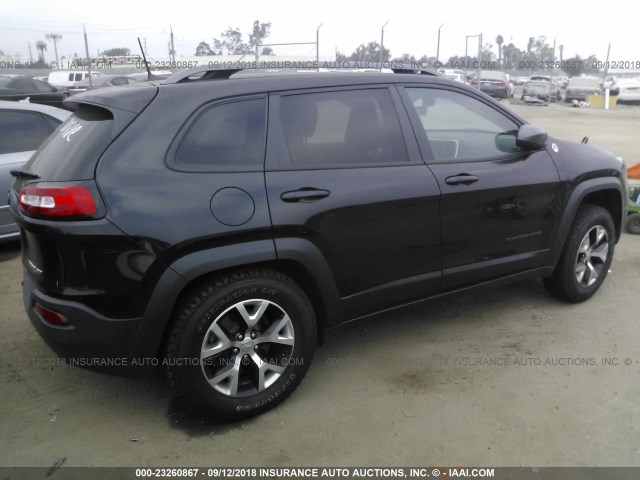 1C4PJMBS3GW331454 - 2016 JEEP CHEROKEE TRAILHAWK BLACK photo 4