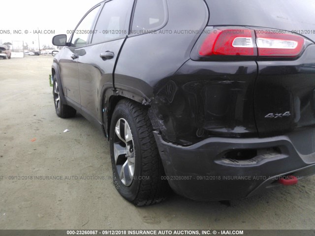 1C4PJMBS3GW331454 - 2016 JEEP CHEROKEE TRAILHAWK BLACK photo 6