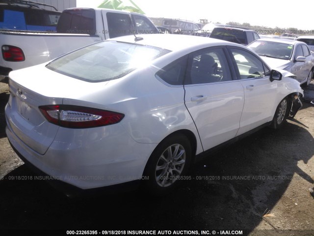 1FA6P0G77F5106763 - 2015 FORD FUSION S WHITE photo 4