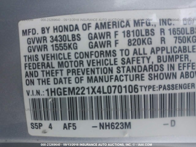 1HGEM221X4L070106 - 2004 HONDA CIVIC DX VP SILVER photo 9