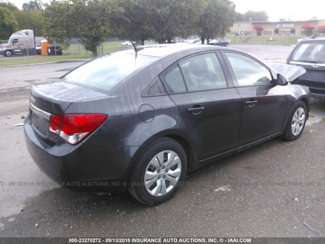 1G1PA5SH2E7478889 - 2014 CHEVROLET CRUZE LS GRAY photo 4