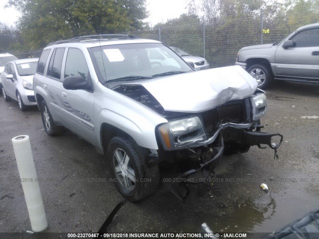 1GNDT13S542153096 - 2004 CHEVROLET TRAILBLAZER LS/LT SILVER photo 1