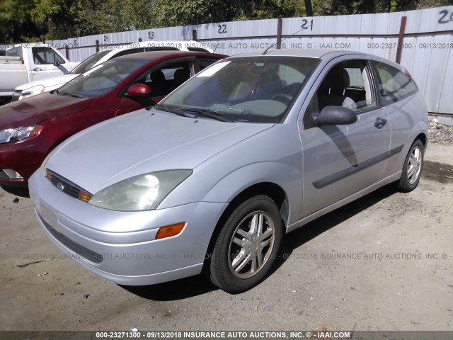 3FAFP31Z03R166694 - 2003 FORD FOCUS ZX3 SILVER photo 2