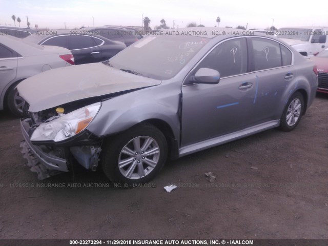 4S3BMBB62B3227699 - 2011 SUBARU LEGACY 2.5I PREMIUM SILVER photo 2