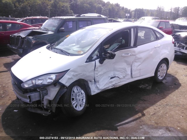 3FADP4AJ6JM100569 - 2018 FORD FIESTA S WHITE photo 2