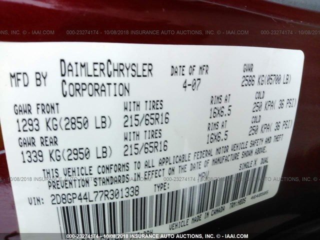 2D8GP44L77R301338 - 2007 DODGE GRAND CARAVAN SXT RED photo 9