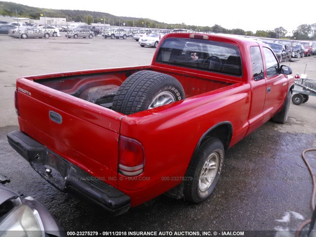 1B7GL22X0XS233175 - 1999 DODGE DAKOTA RED photo 4