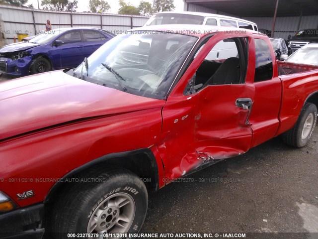 1B7GL22X0XS233175 - 1999 DODGE DAKOTA RED photo 6