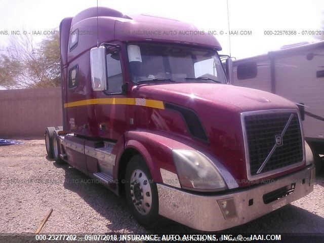 4V4NC9KK7CN547021 - 2012 VOLVO VN Unknown photo 1