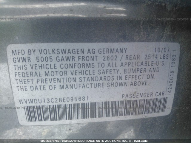 WVWDU73C28E095681 - 2008 VOLKSWAGEN PASSAT VR6 4MOTION GRAY photo 9