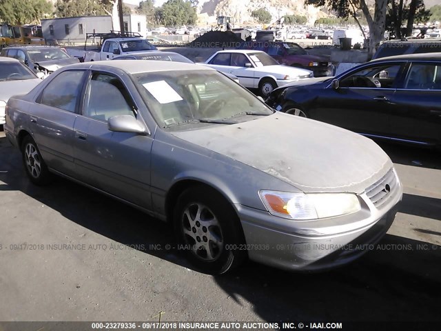 JT2BG22KXY0402854 - 2000 TOYOTA CAMRY CE/LE/XLE TAN photo 1