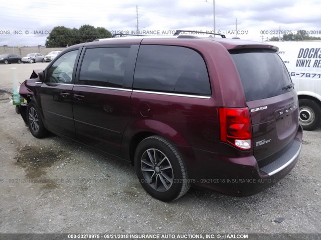 2C4RDGCG3HR567253 - 2017 DODGE GRAND CARAVAN SXT RED photo 3